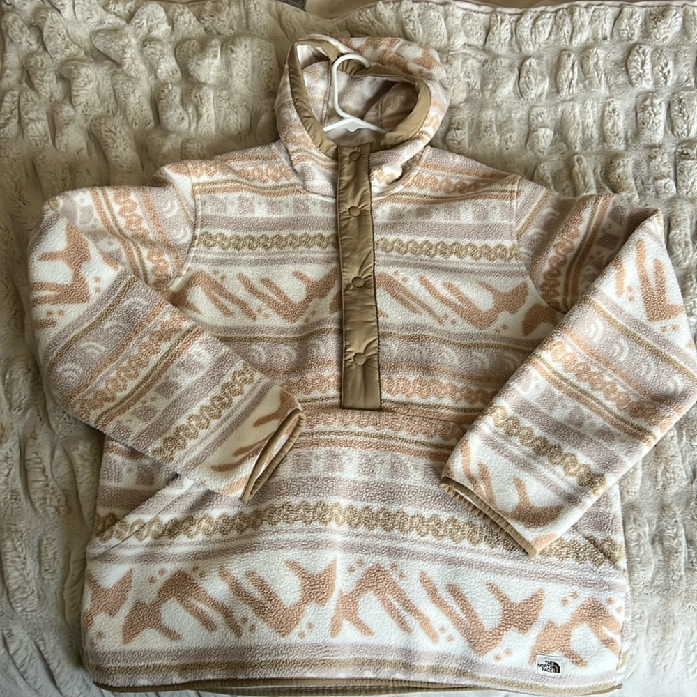 Northface 100% polyester hoodie